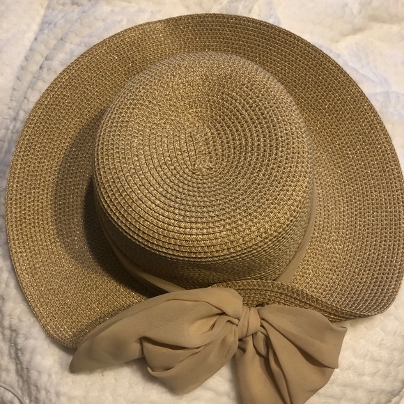 Beautiful bow tie hat - Picture 2 of 4